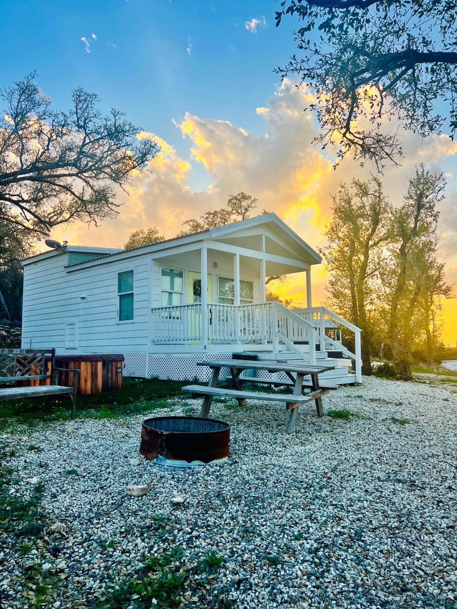 The Perch- Texas Tiny Haus With Amazing Views Βίλα Spring Branch Εξωτερικό φωτογραφία